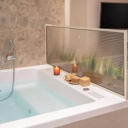 Charming Boho Haven - Luxurious Escape In Thisseio Apartment Athens