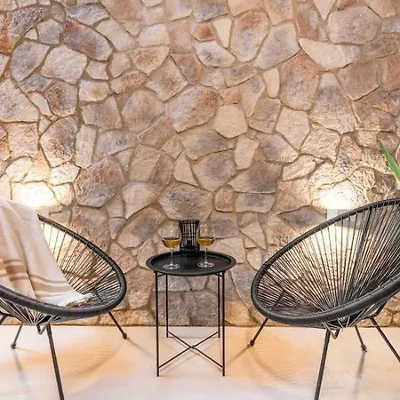 Charming Boho Haven - Luxurious Escape In Thisseio Athens